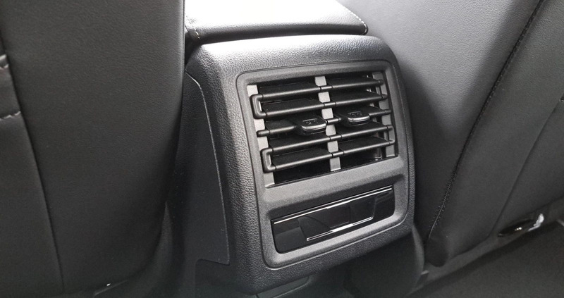 Volkswagen Golf cena 184150 przebieg: 1, rok produkcji 2024 z Łódź małe 562